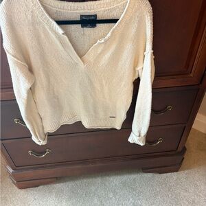 Abercrombie & Fitch Off-White V-Neck Sweater